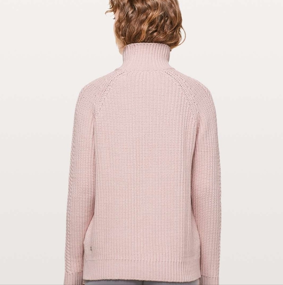 Lululemon Bring The Cozy turtleneck - Picture 2 of 9